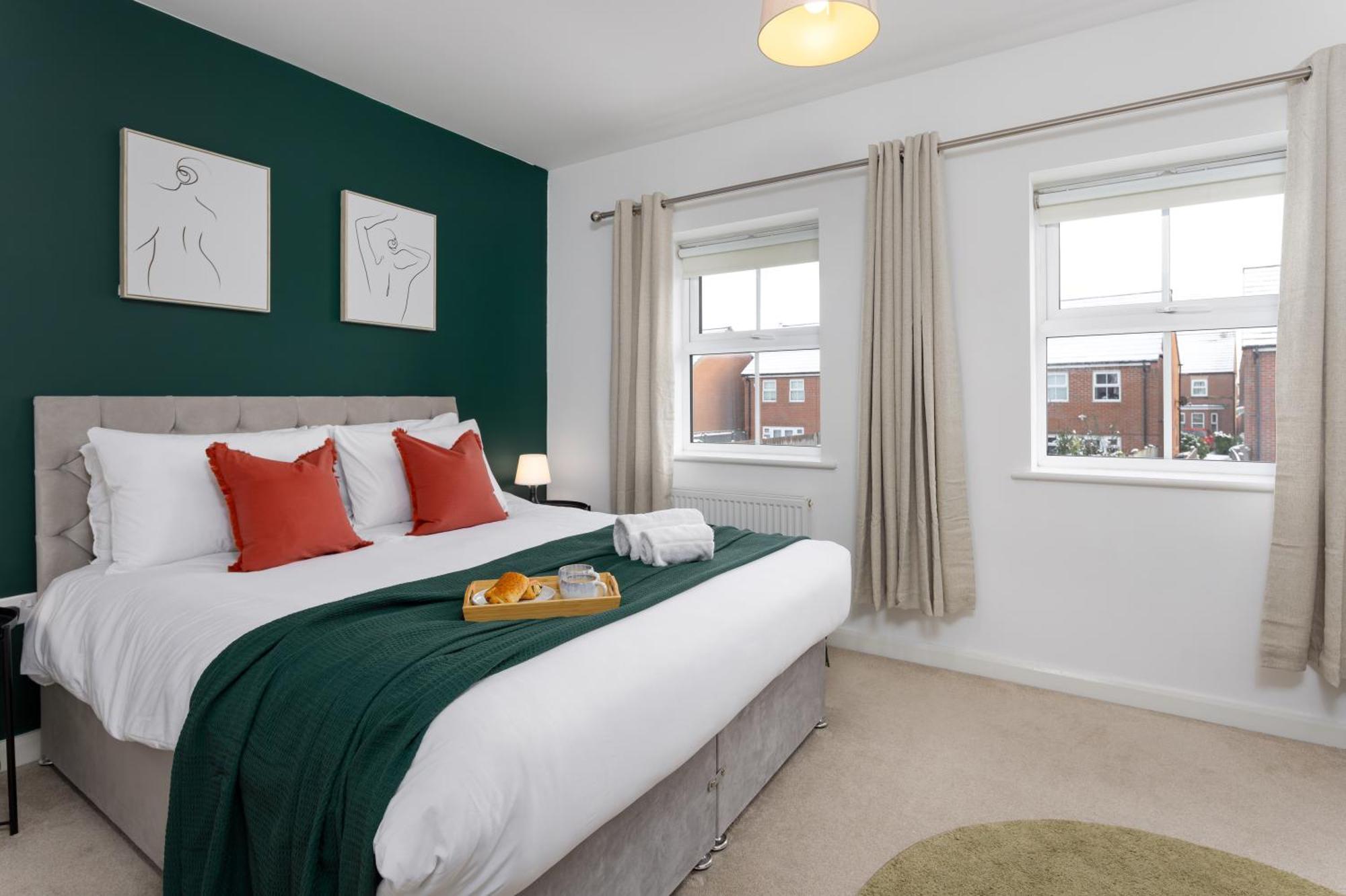 Modern 2-bed Townhouse In Kirkdale