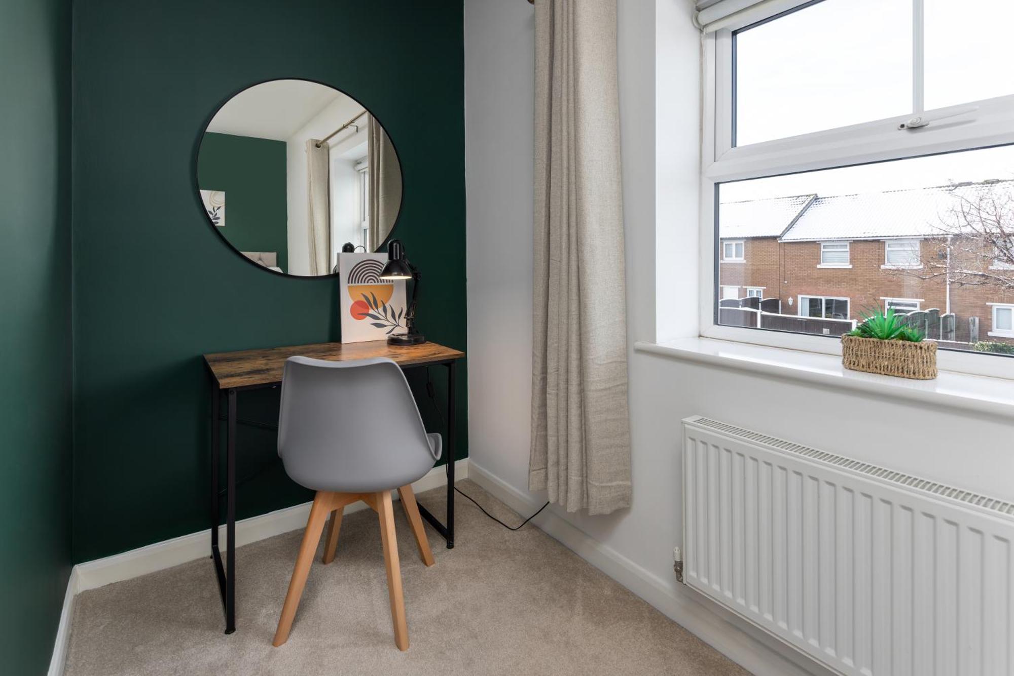 Holiday home Modern 2-bed Townhouse In Kirkdale