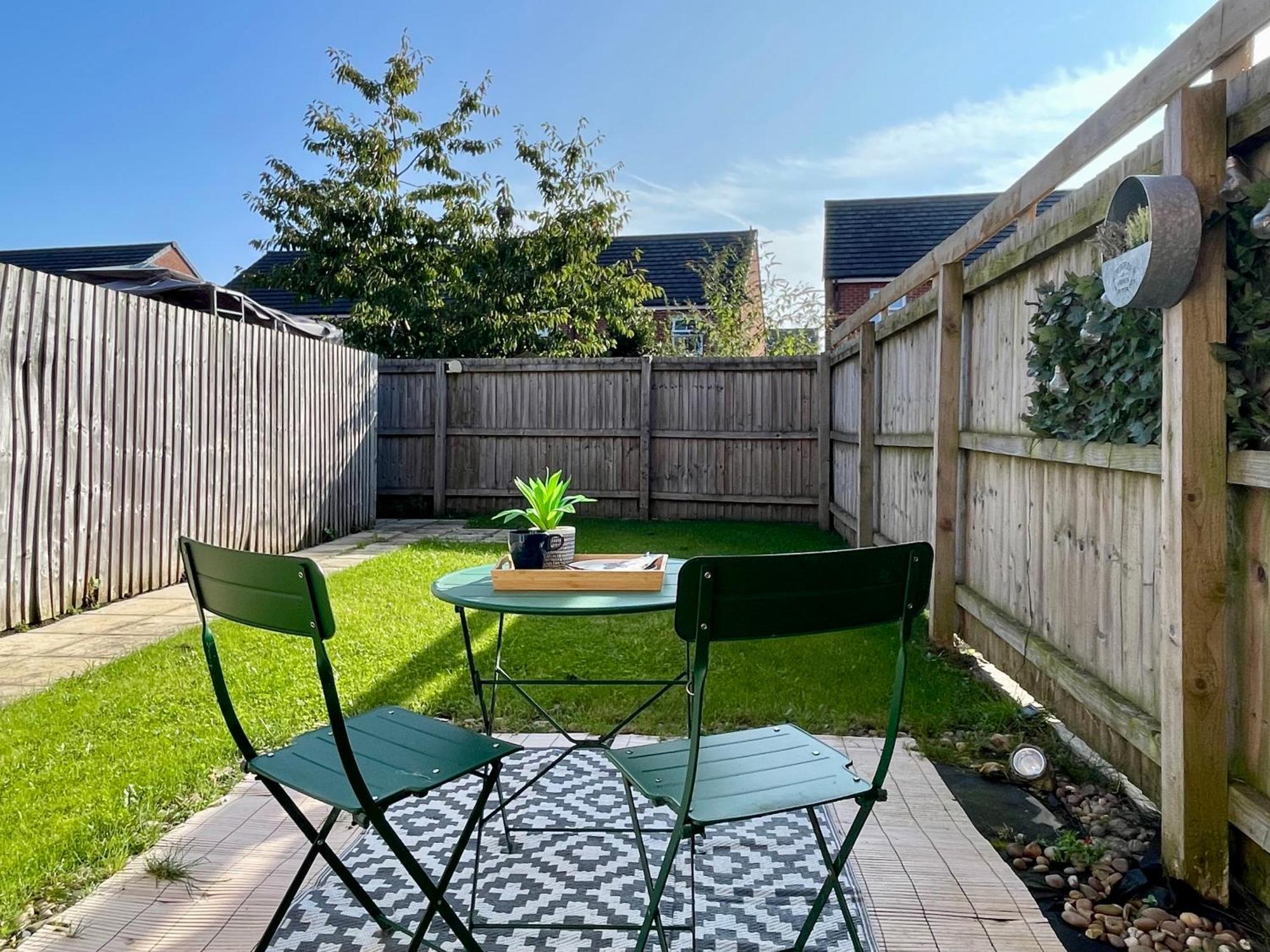 Modern 2-bed Townhouse In Kirkdale * Liverpool